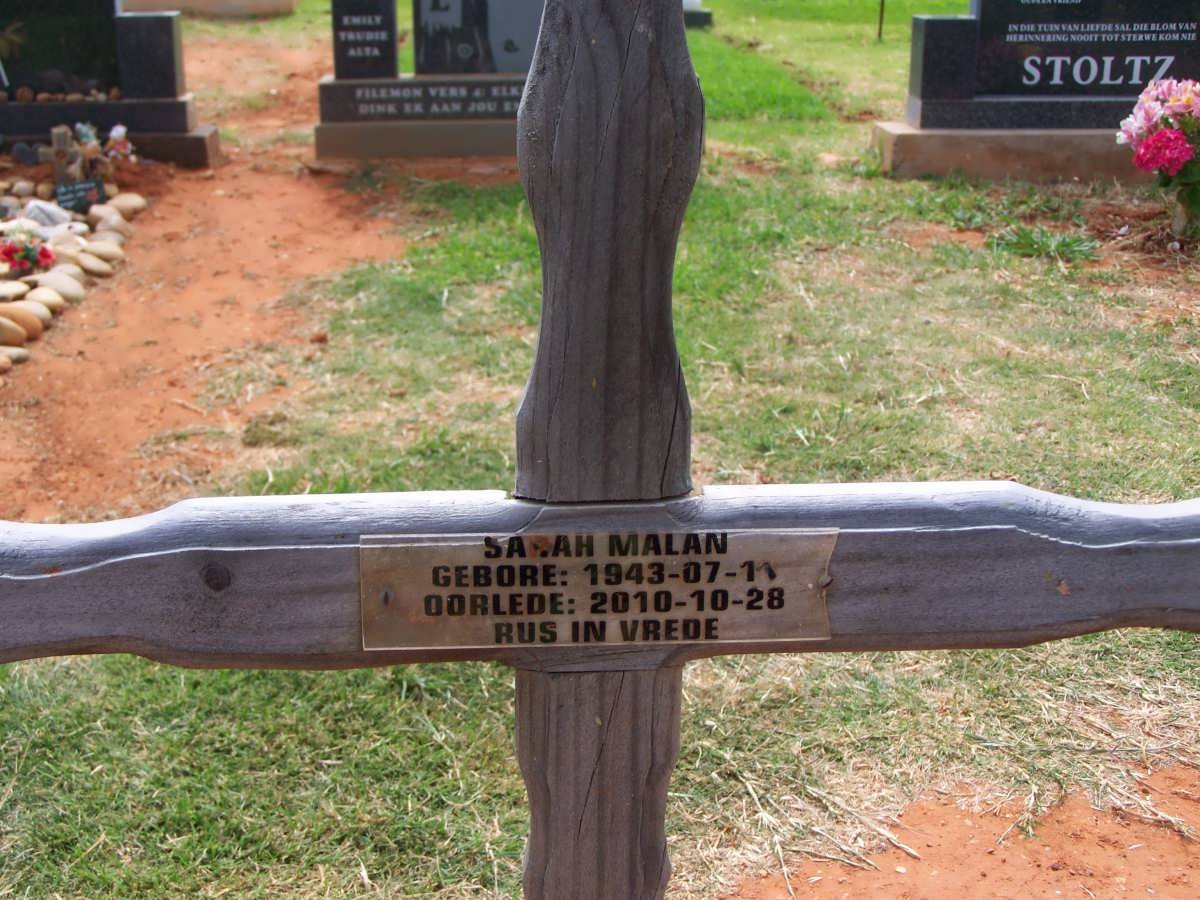MALAN Sarah 1943-2010