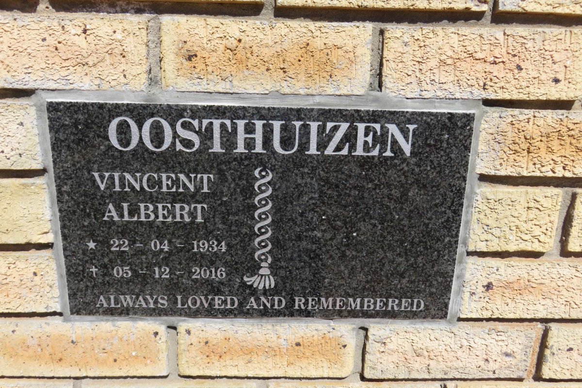 OOSTHUIZEN Vincent Albert 1934-2016