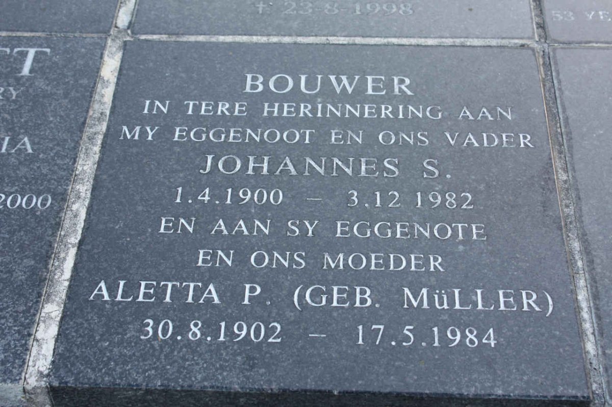 BOUWER Johannes S. 1900-1982 &amp; Aletta MULLER 1902-1984