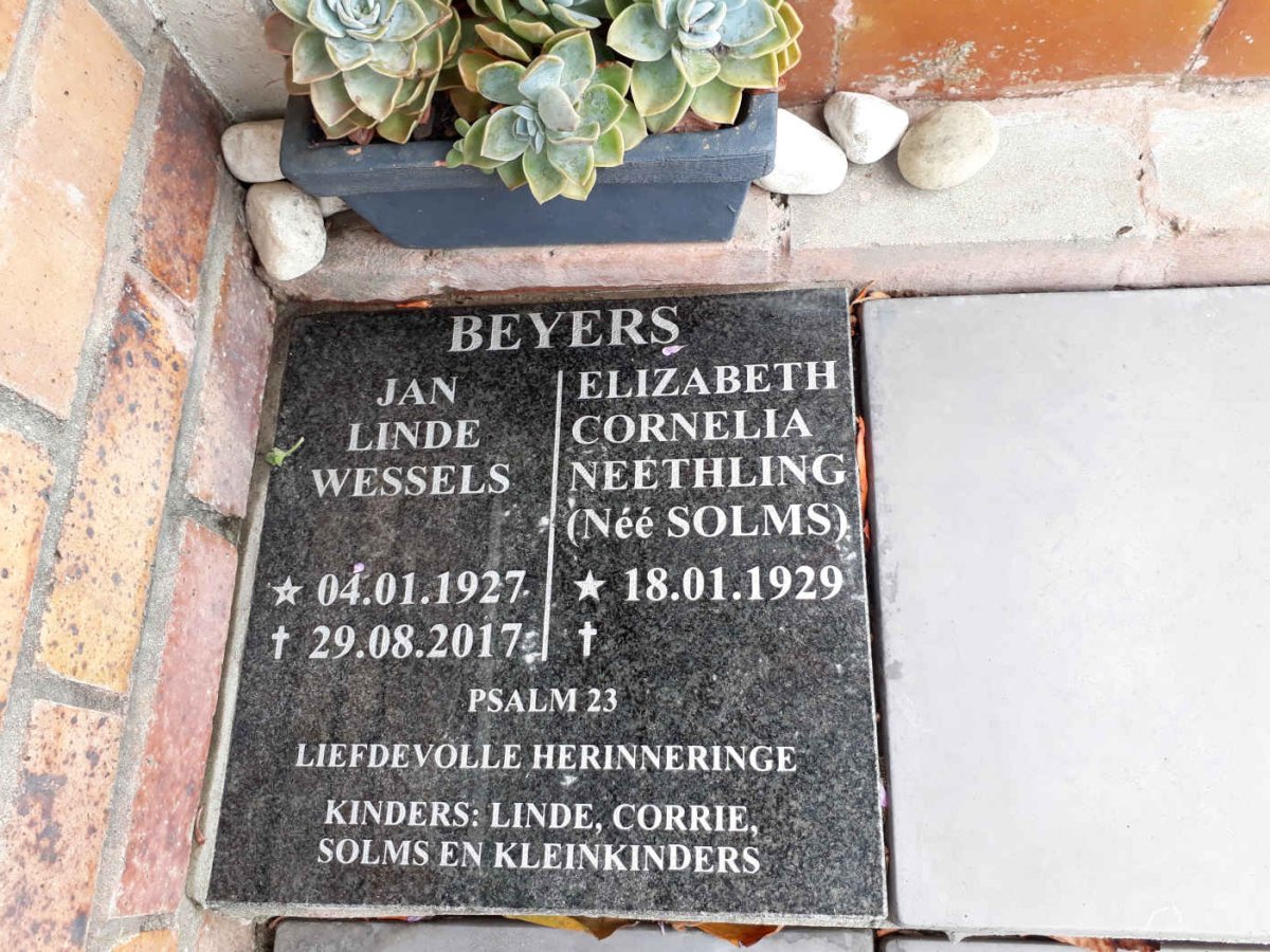 BEYERS Jan Linde Wessels 1927-2017 &amp; Elizabeth Cornelia Neethling SOLMS 1929-