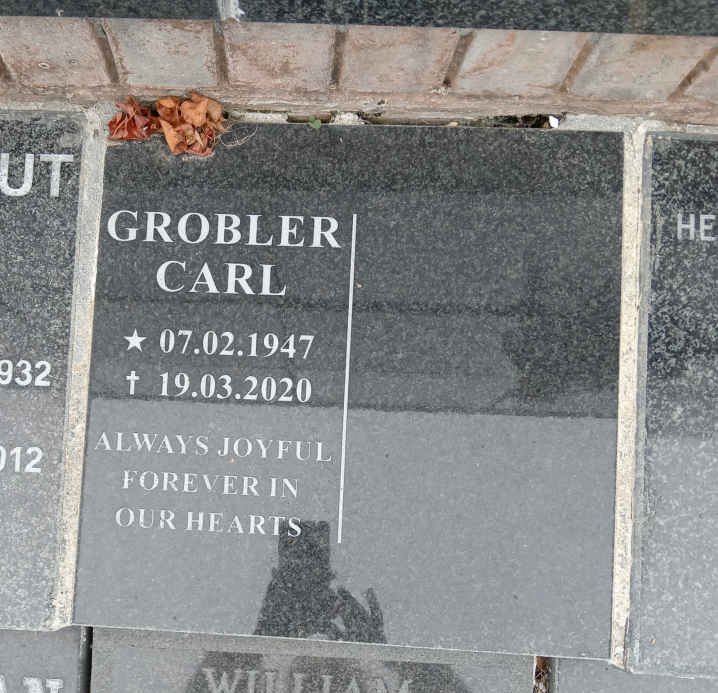 GROBLER Carl 1947-2020