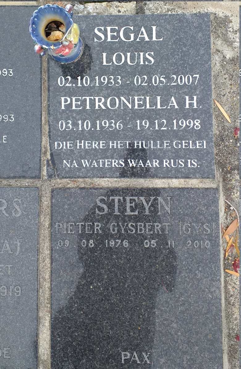 SEGAL Louis 1933-2007 &amp; Petronella H. 1936-1998 :: STEYN Pieter Gysbert 1976-2010