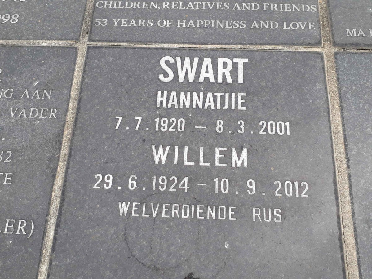 SWART Willem 1924-2012 &amp; Hannatjie 1920-2001