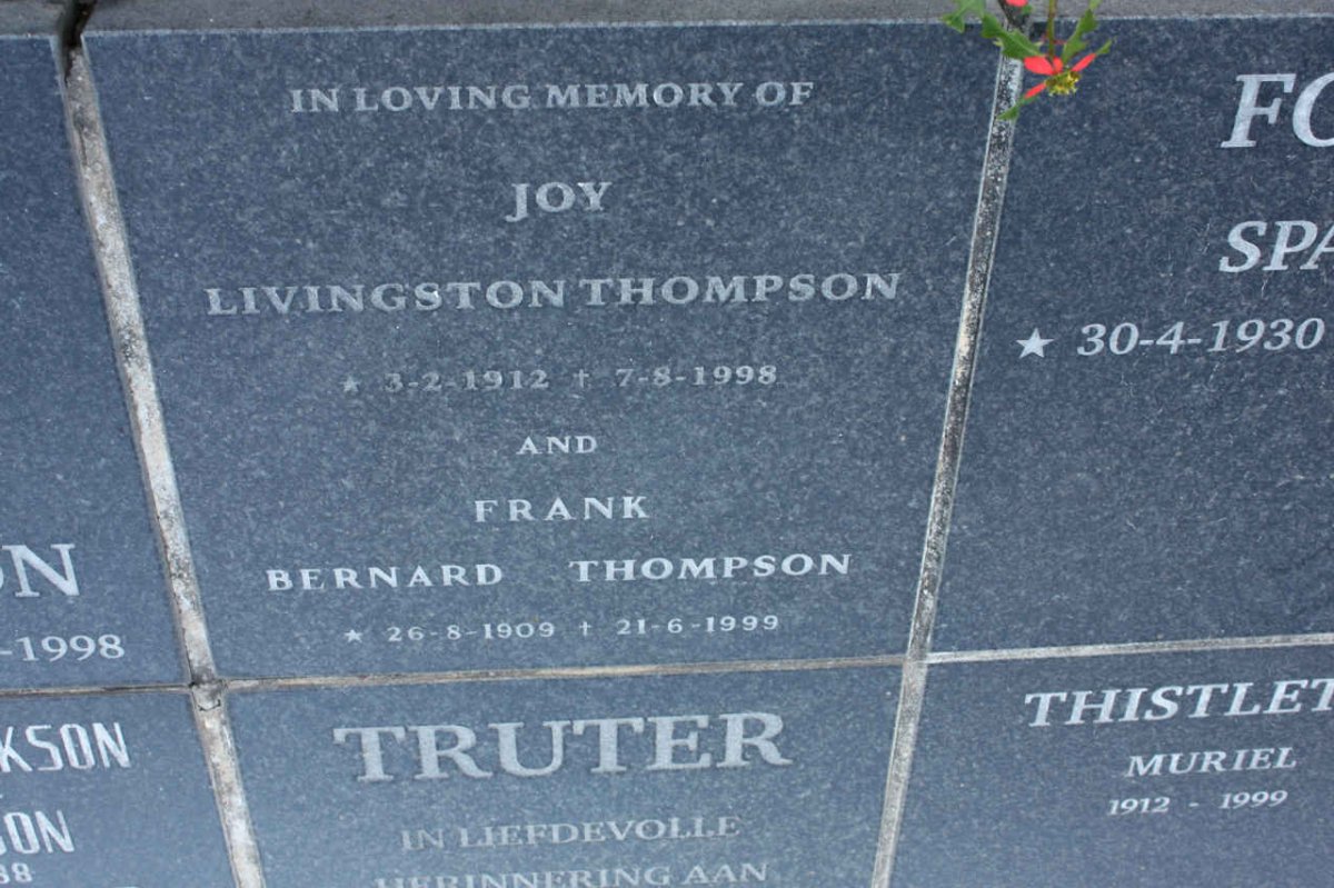 THOMPSON Frank Bernard 1909-1999 &amp; Joy LIVINGSTON 1912-1998