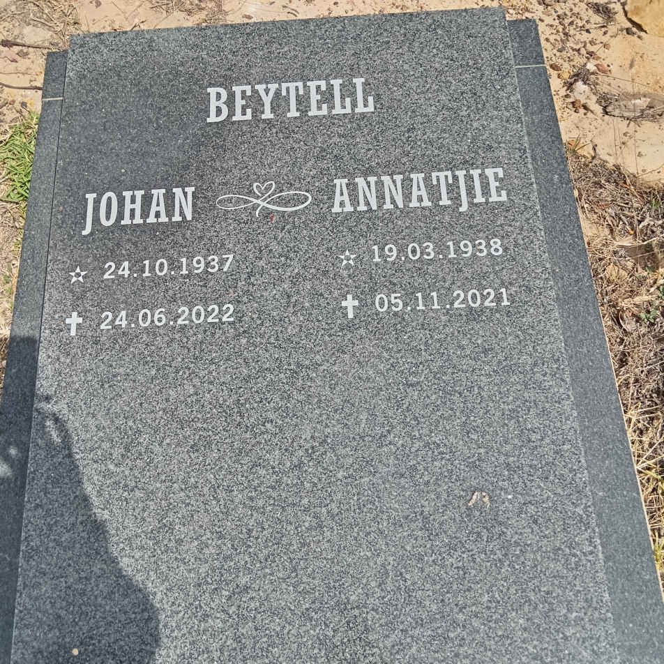 BEYTELL Johan 1937-2022 & Annatjie 1938-2021 