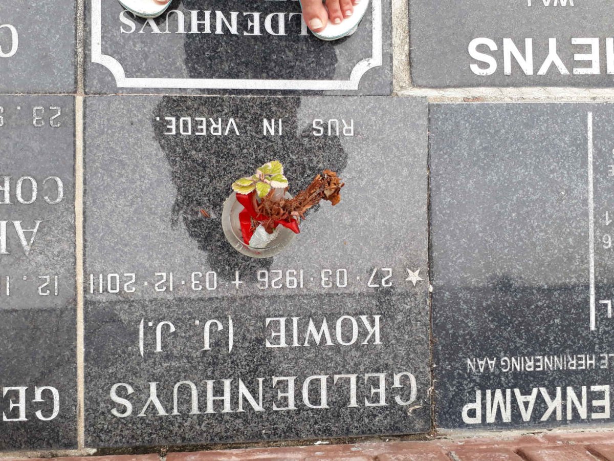 GELDENHUYS J.J. 1926-2011
