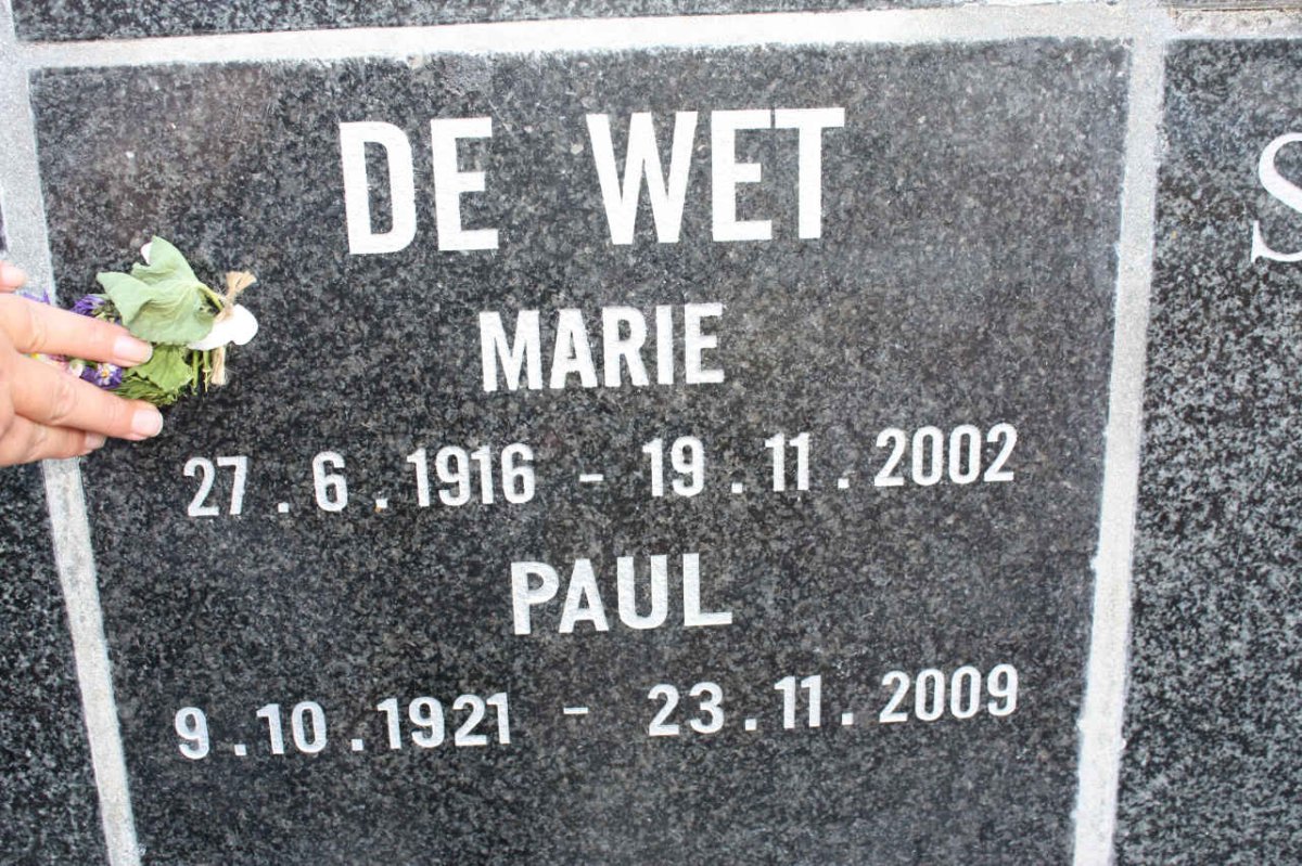 WET Paul, de 1921-2009 &amp; Marie 1916-2002