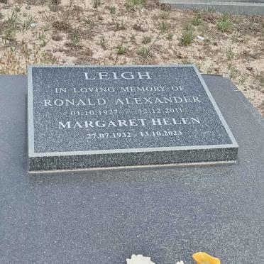 LEIGH Ronald Alexander 1927-2011 & Margaret Helen 1932-2023