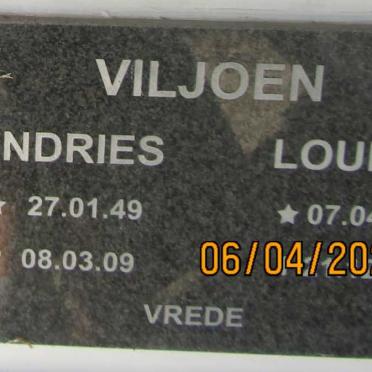 VILJOEN Andries 1949-2009 en Louise 1950-2011