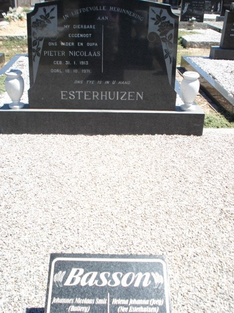 ESTERHUIZEN Pieter Nicolaas 1913-1971 :: BASSON Johannes Nicolaas Smit &amp; Helena Johanna ESTTERHUIZEN 1941-1994
