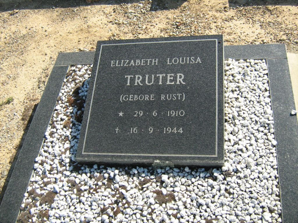 TRUTER Elizabeth Louisa nee RUST 1910-1944