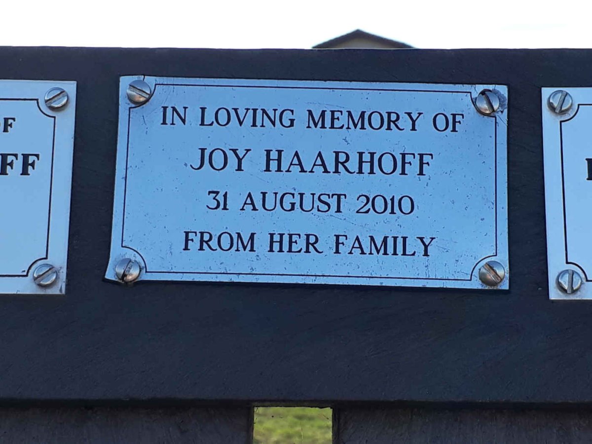 HAARHOFF Pierre -2016 :: HAARHOFF Joy -2010 :: HAARHOFF Emile 1983-2013