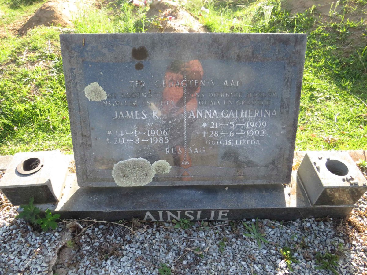 AINSLIE James K. 1906-1985 &amp; Anna Catherina 1909-1992