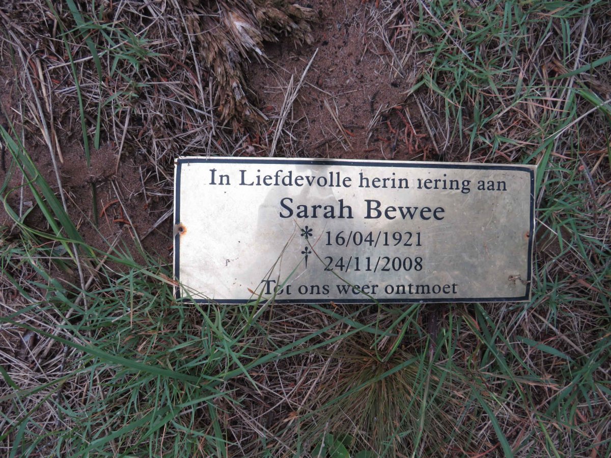 BEWEE Sarah 1921-2008