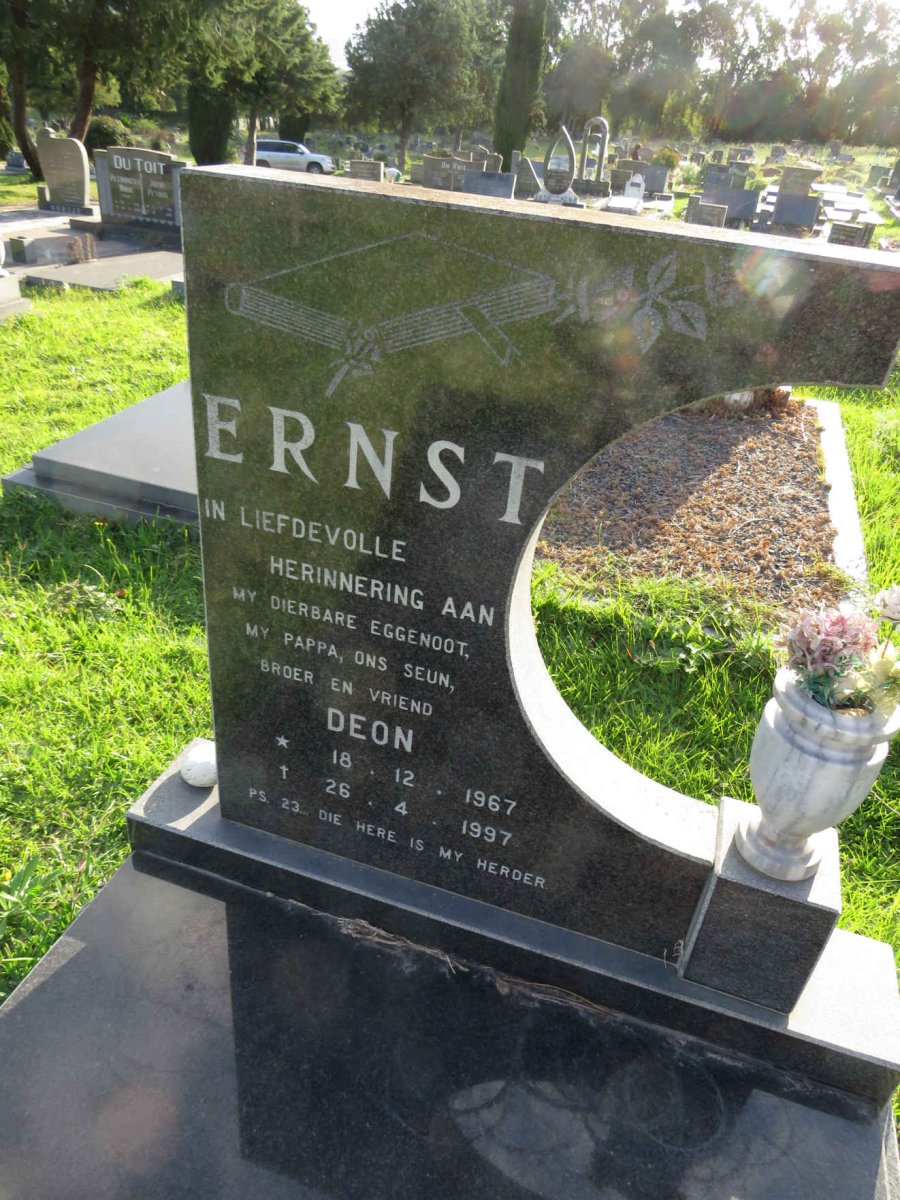 ERNST Deon 1967-1997