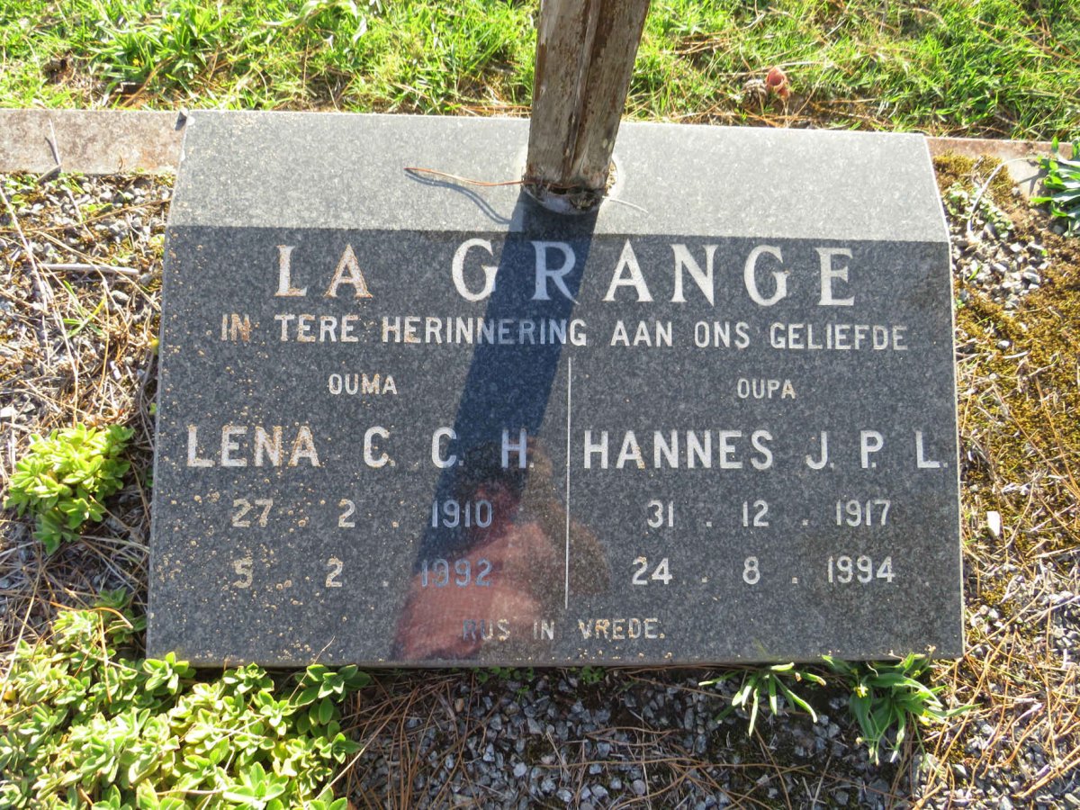 GRANGE Hannes J.P.L., la 1917-1994 &amp; Lena C.C.H. 1910-1992