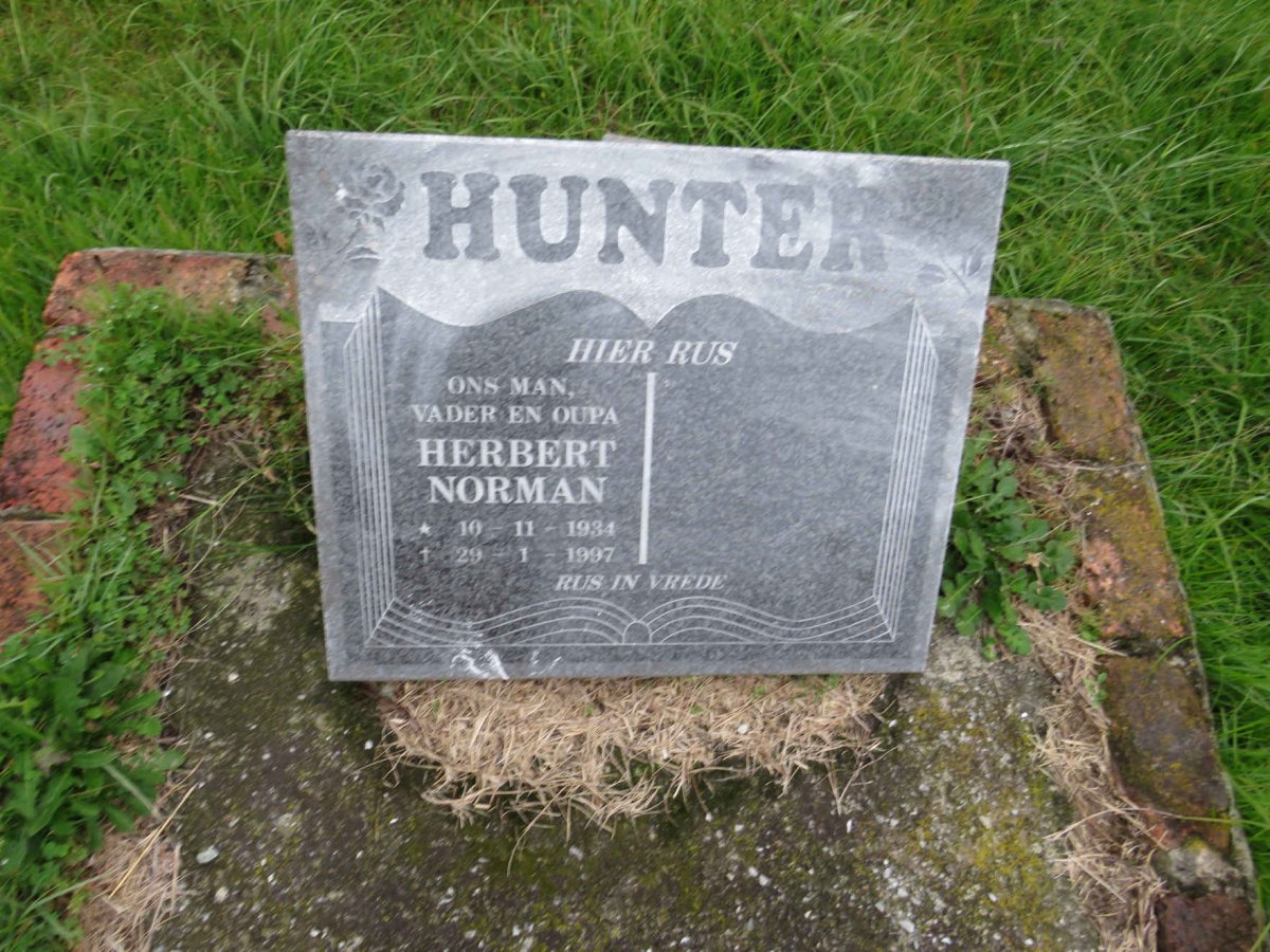 HUNTER Herbert Norman 1934-1997
