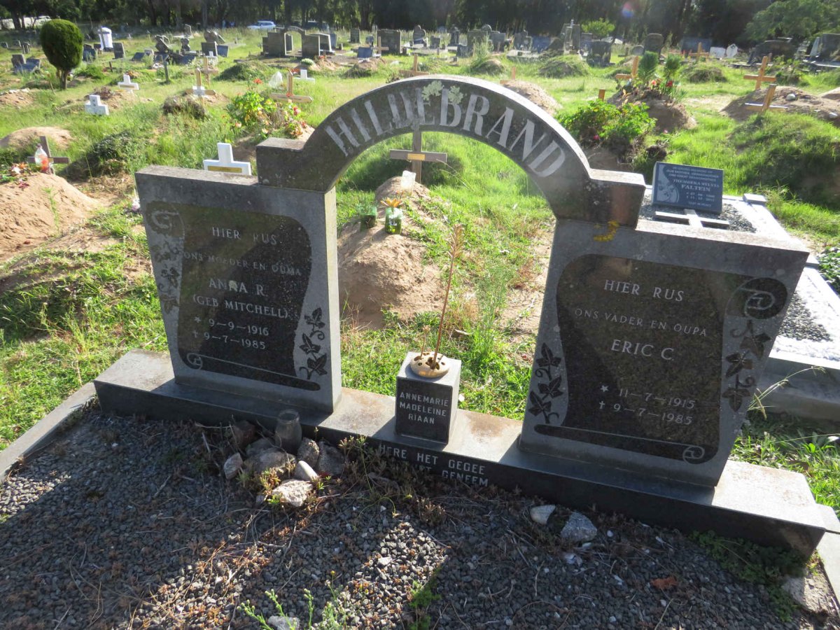 HILDEBRAND Eric C. 1915-1985 &amp; Anna R. MITCHELL 1916-1985