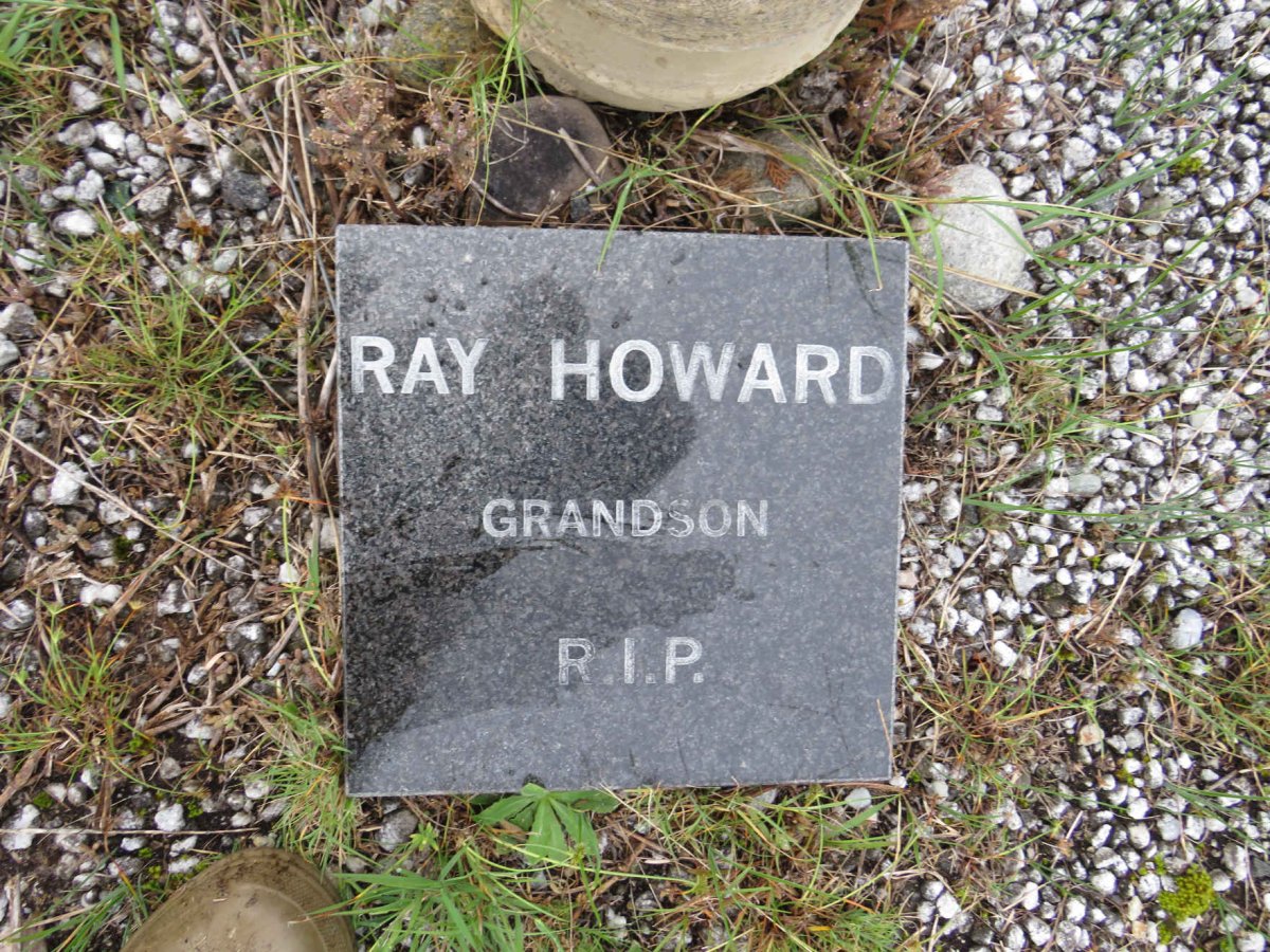 HOWARD Ray