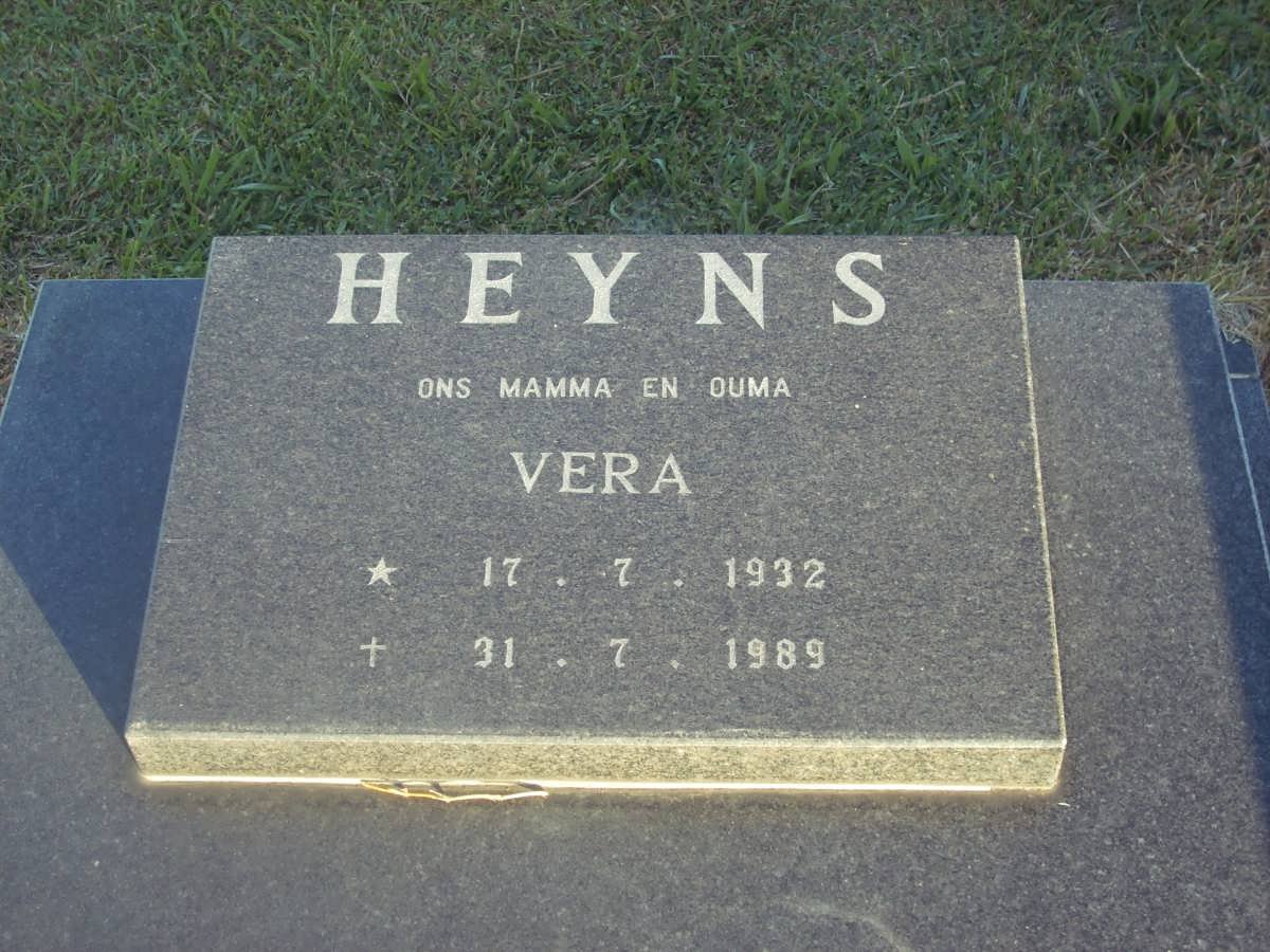 HEYNS Vera 1932-1989