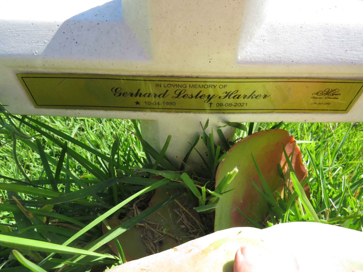 HARKER Gerhard Lesley 1980-2021