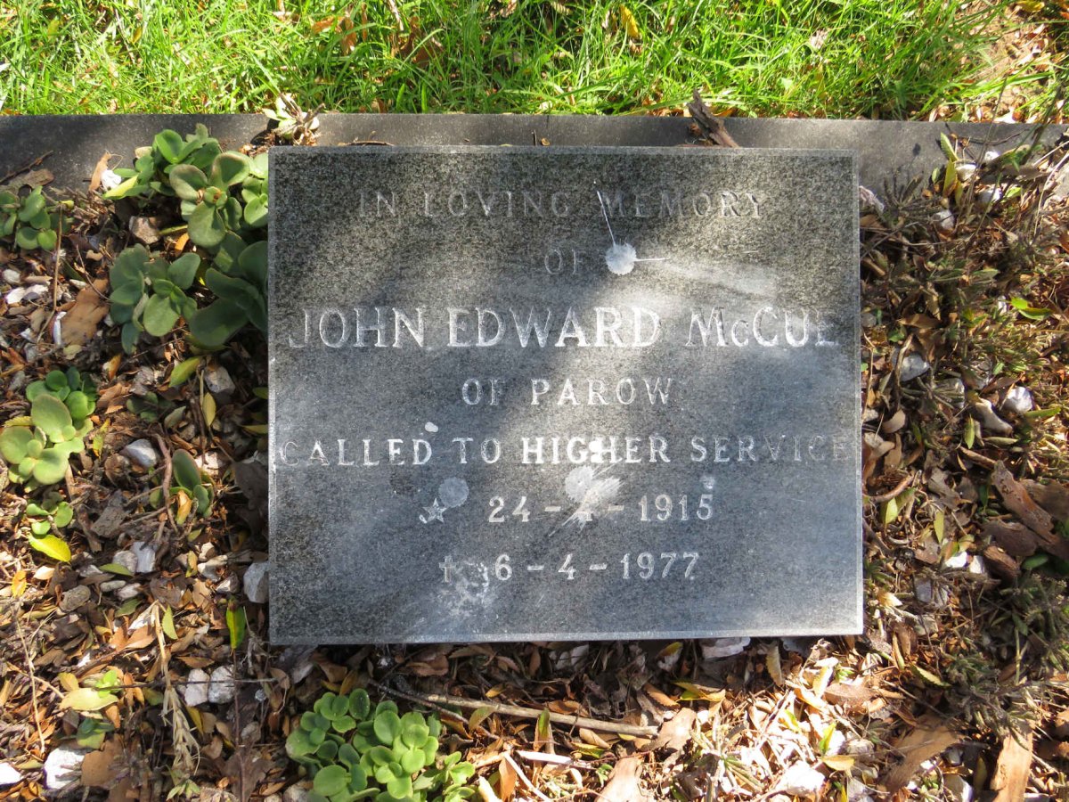MCCUE John Edward 1915-1977