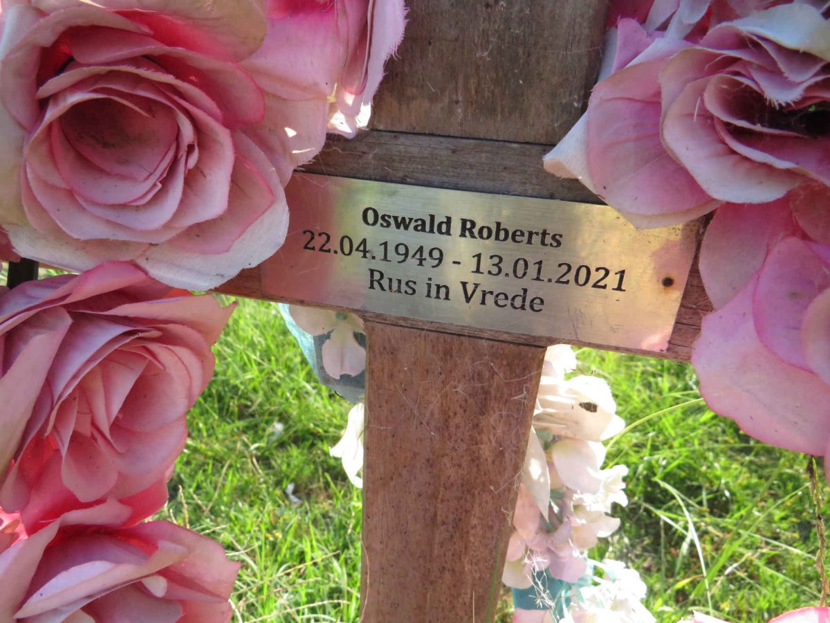 ROBERTS Oswald 1949-2021