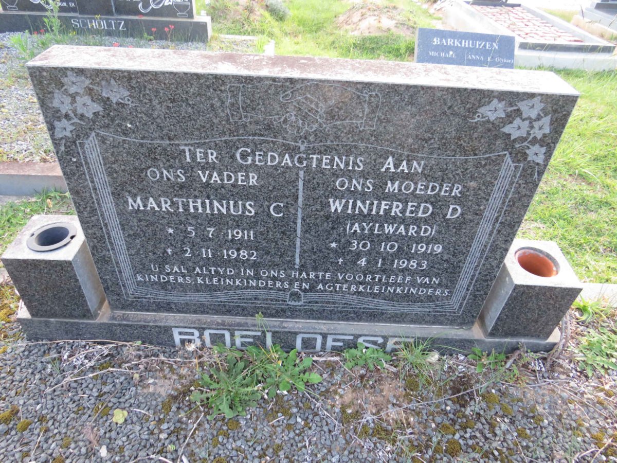 ROELOFSE Marthinus C. 1911-1982 & Winifred D. AYLWARD 1919-1983