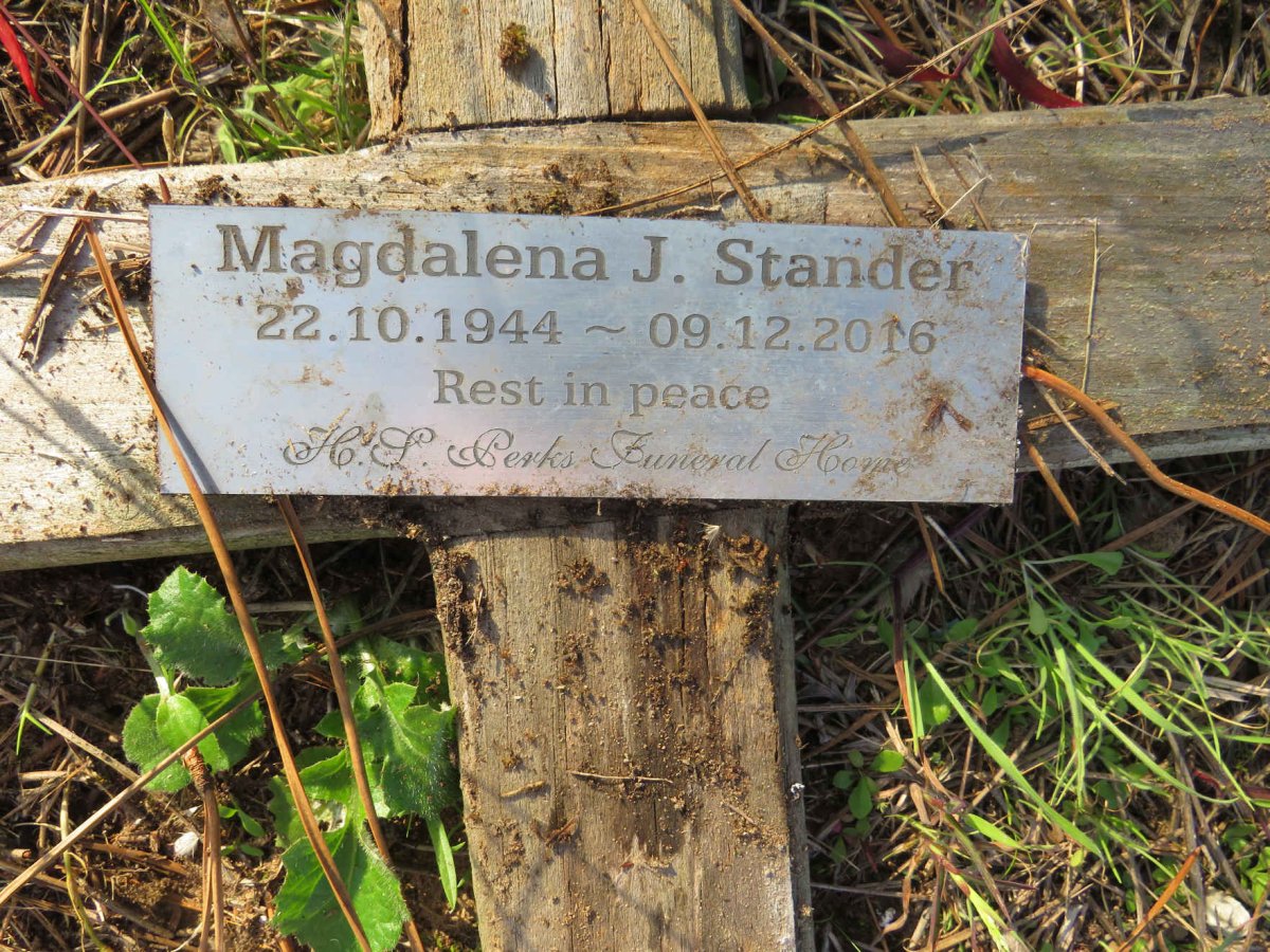 STANDER Magdalena J. 1944-2016
