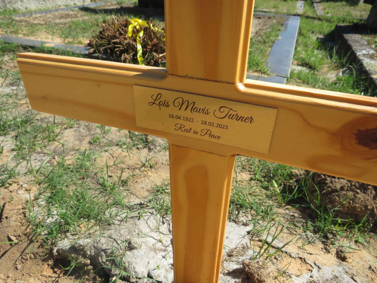 TURNER Lois Mavis 1922-2023