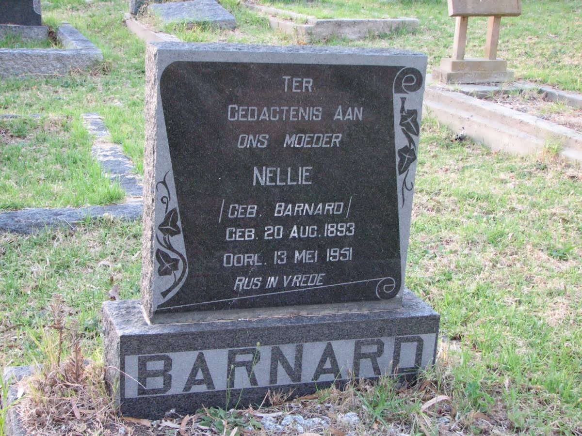 BARNARD Nellie nee BARNARD 1893-1951