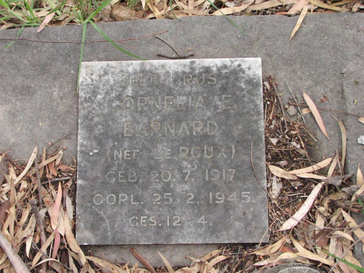 BARNARD Cornelia E. nee LE ROUX 1917-1945
