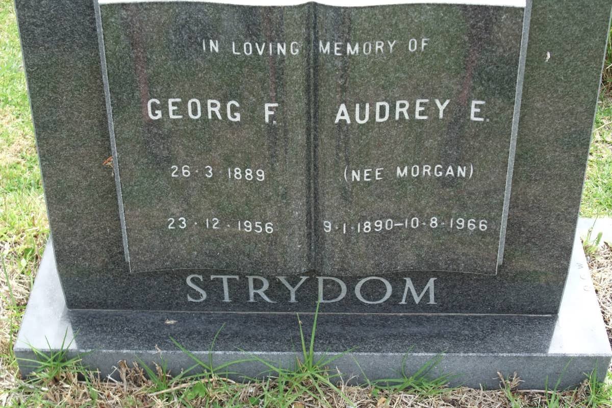 STRYDOM Georg F. 1889-1956 &amp; Audrey E. MORGAN 1890-1966