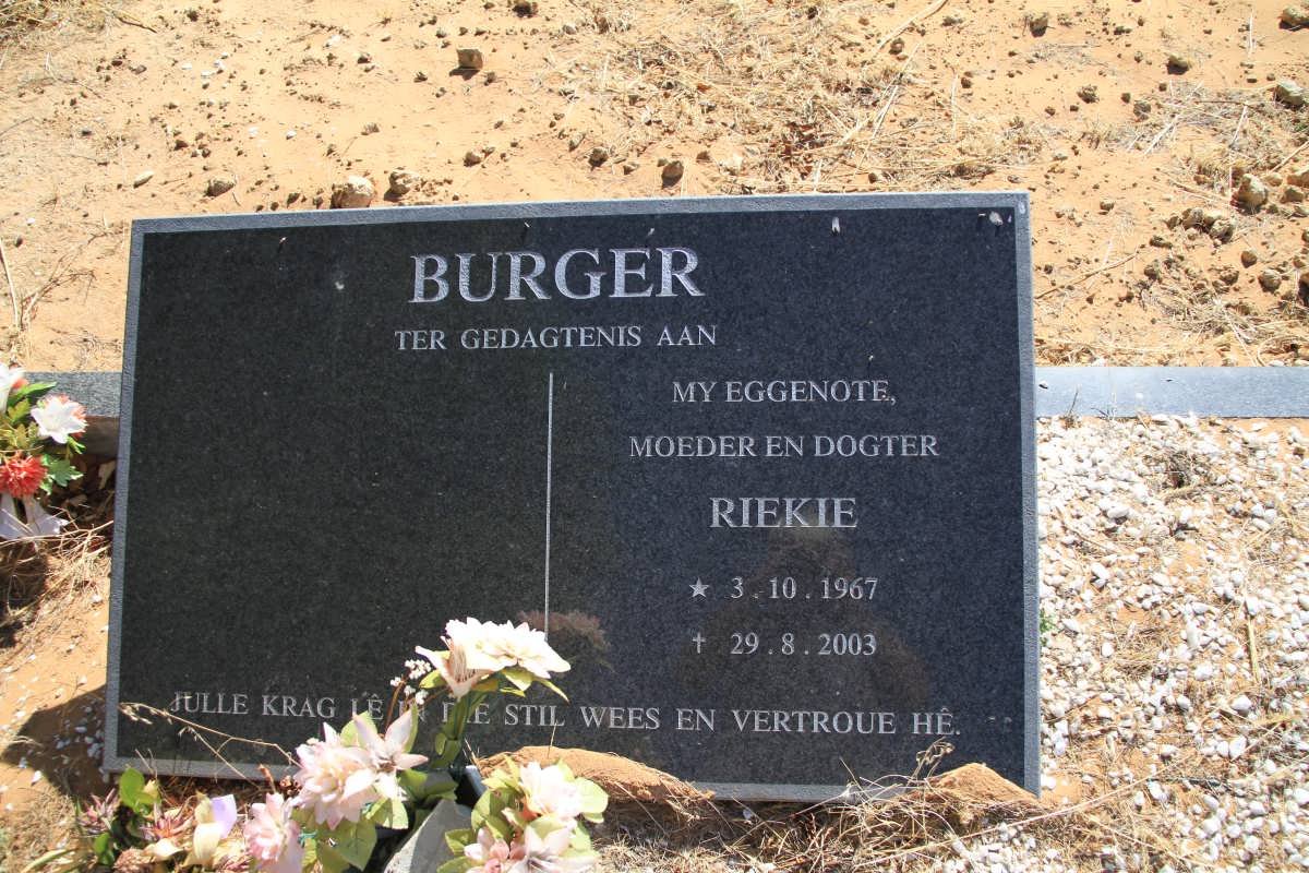 BURGER Riekie 1967-2003
