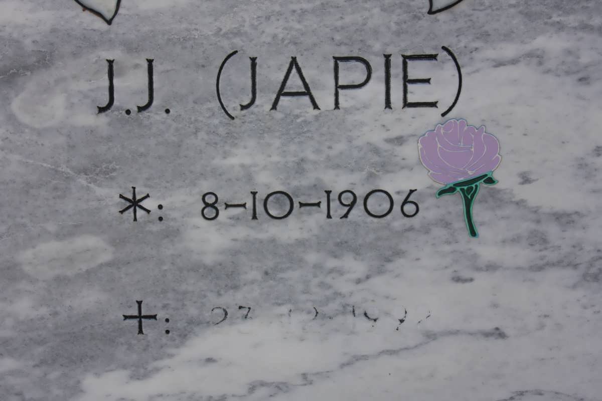 LILL J.J., van 1906- 1992