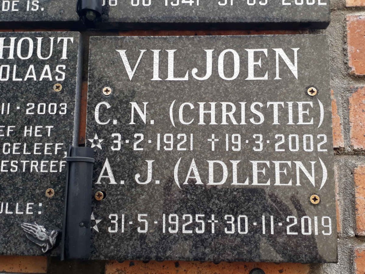 VILJOEN C.N. 1921-2002 &amp; A.J. 1925-2019