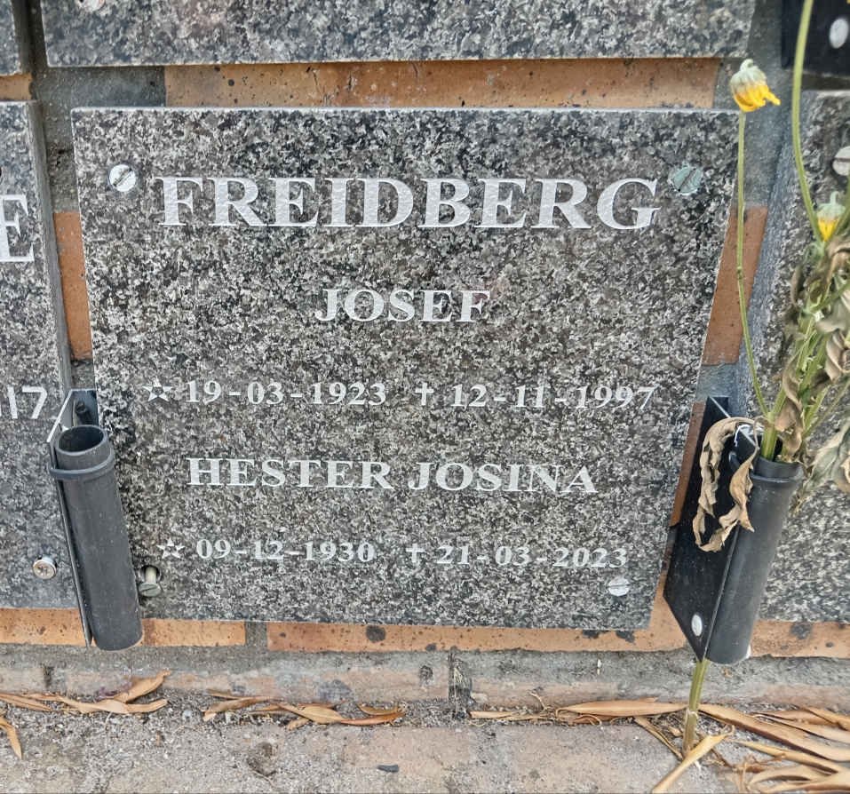 FREIDBERG Josef 1923-1997 & Hester Josina 1930-2023