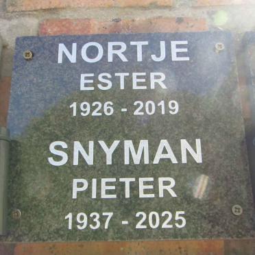 SNYMAN Pieter 1937-2005 :: NORTJE Ester 1926-2019