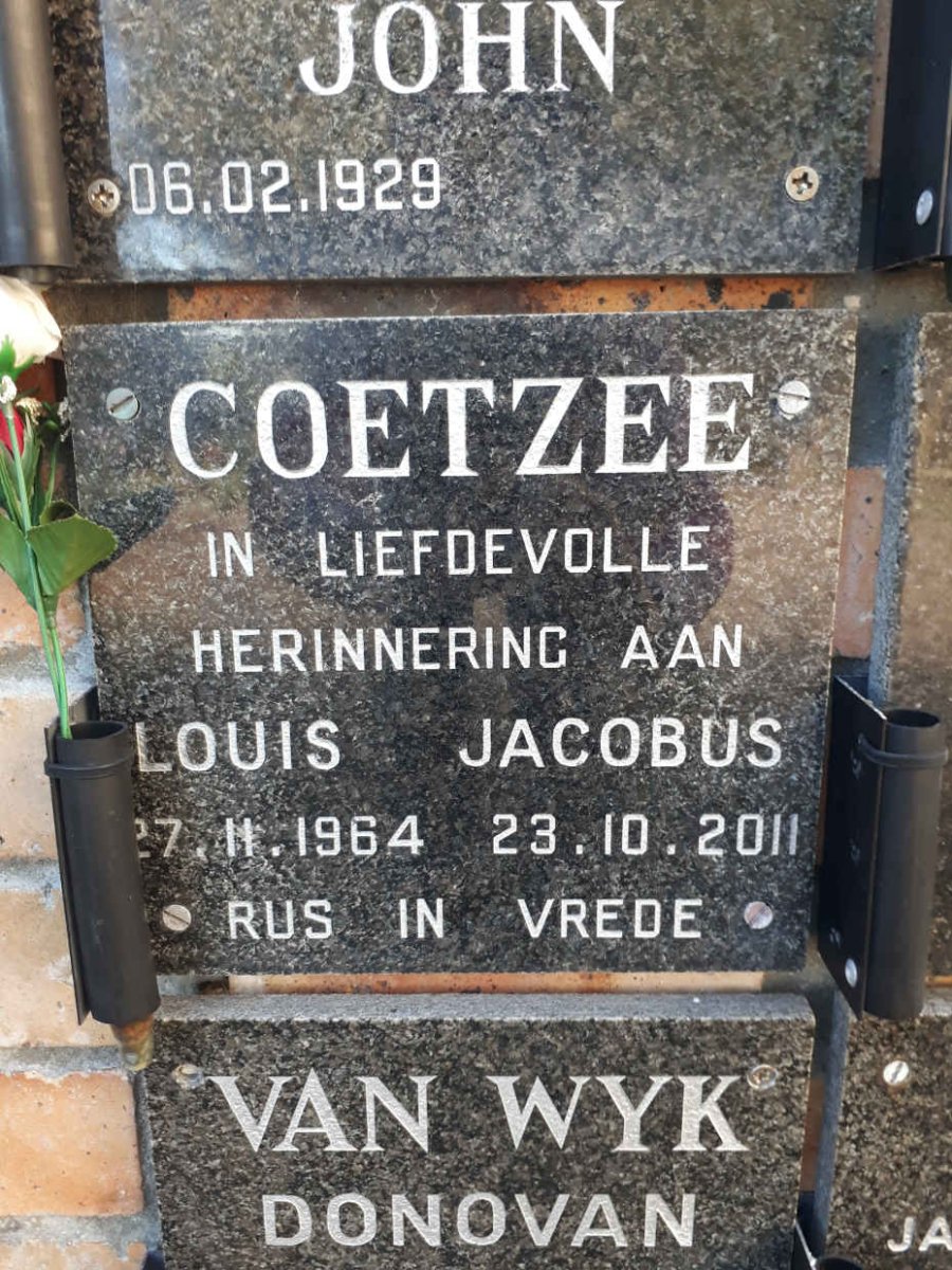 COETZEE Louis Jacobus 1964-2011