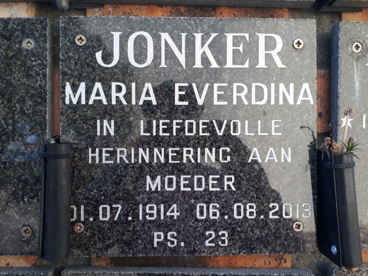 JONKER Maria Everdina 1914-2013