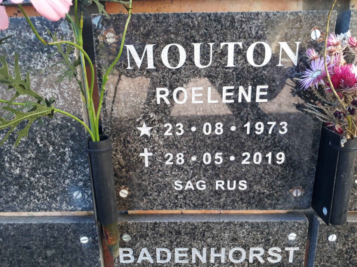 MOUTON Roelene 1973-2019