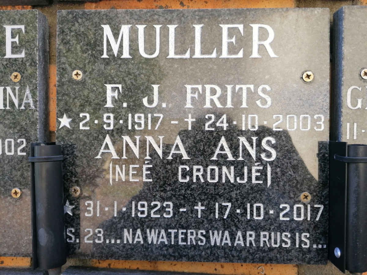 MULLER F.J. 1917-2003 &amp; Anna CRONJE 1923-2017