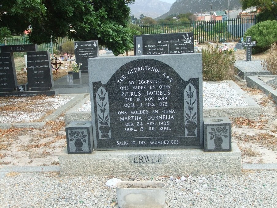 ERWEE Petrus Jacobus 1899-1975 &amp; Martha Cornelia 1905-2001