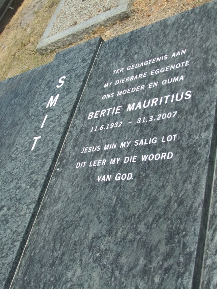 SMIT Bertie Mauritius 1932-2007