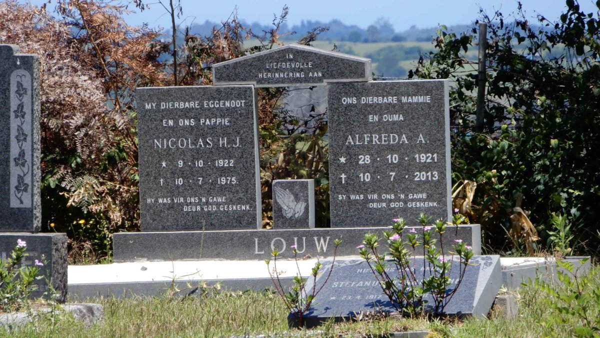 LOUW Nicolas H.J. 1922-1975 &amp; Alfreda Alice TERBLANCHE 1921-2013 :: TERBLANCHE Stefanus 1917-