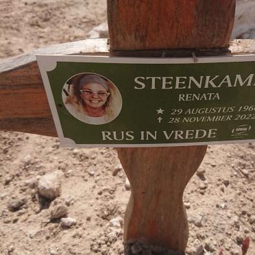 STEENKAMP Renata 1966-2022