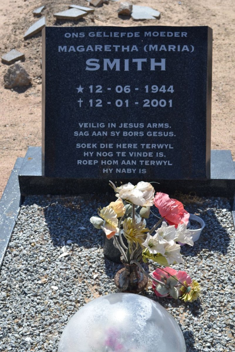 SMITH Magaretha 1944-2001