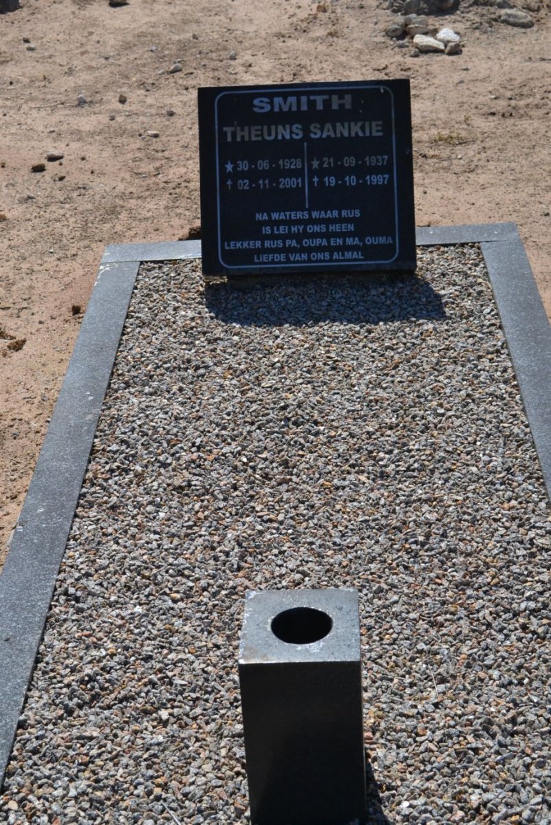SMITH Theuns 1928-2001 &amp; Sankie 1937-1997