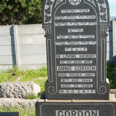 GORDON Annie  -1944 