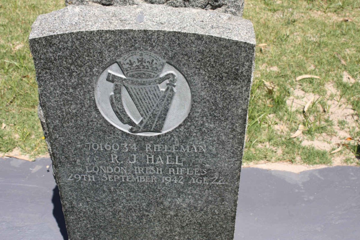 HALL R.J. -1942